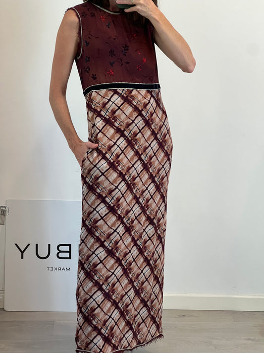 ZARA. Vestido estampado burdeos T.xs