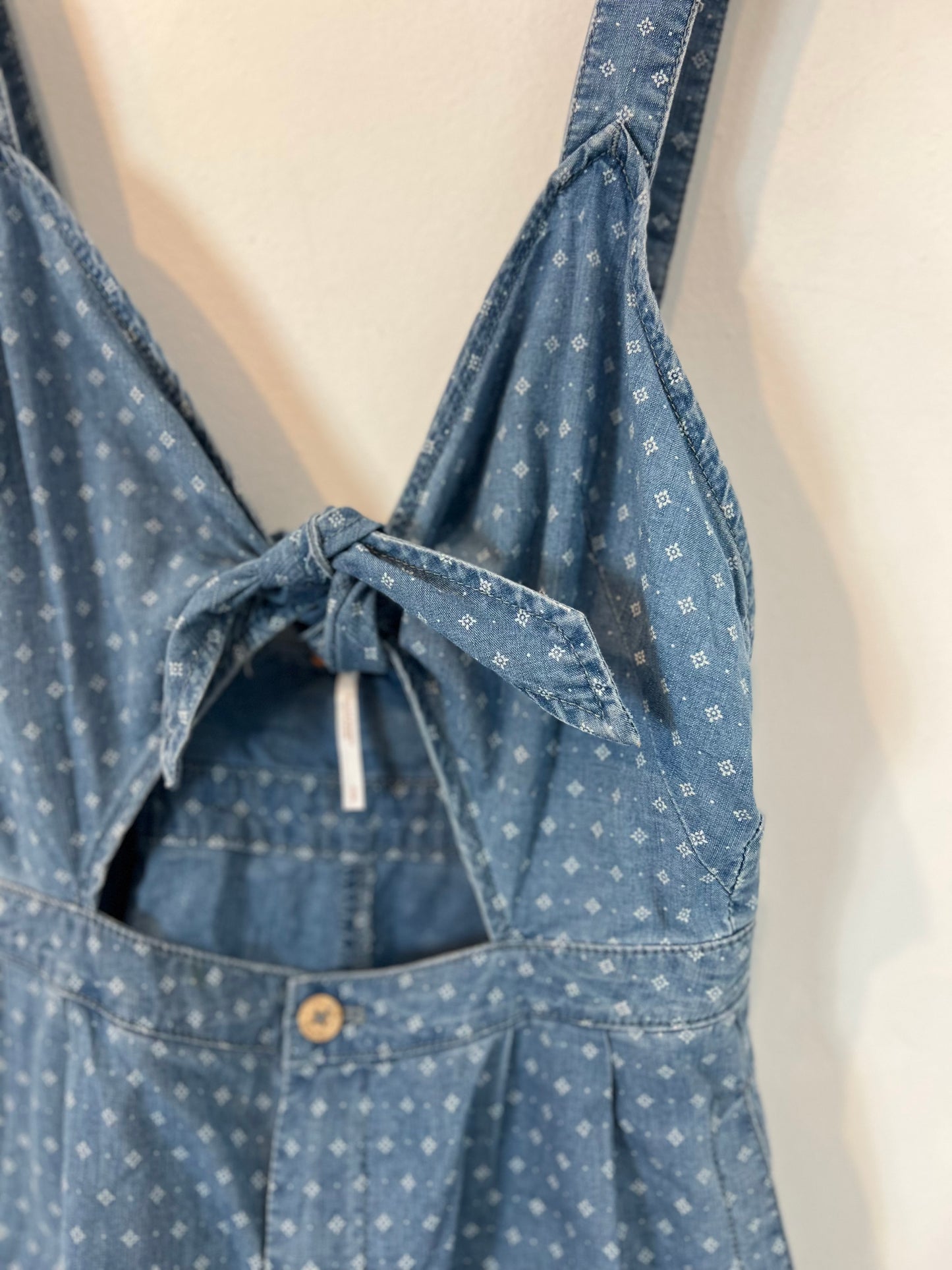 FREE PEOPLE. Mono efecto denim estampado T.s