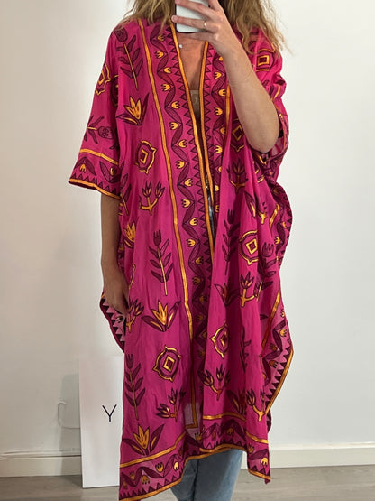 OTRAS. Kimono rosa bordado  TU(s/m)