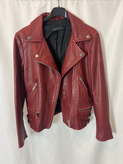 ZARA. Biker burdeos piel  T.s