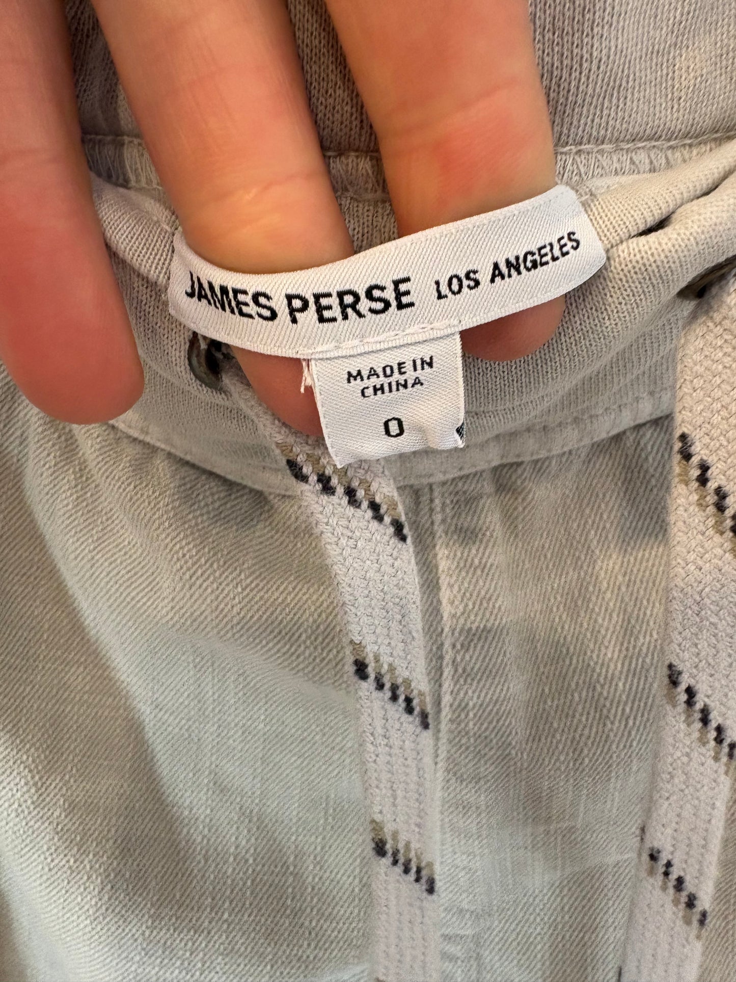 JAMES PERSE. Pantalón textura bolsillos