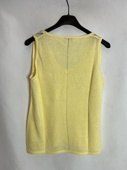 OTHERS. Yellow thread top. TS