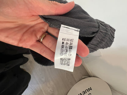 ZARA. Pantalón corto gris lino