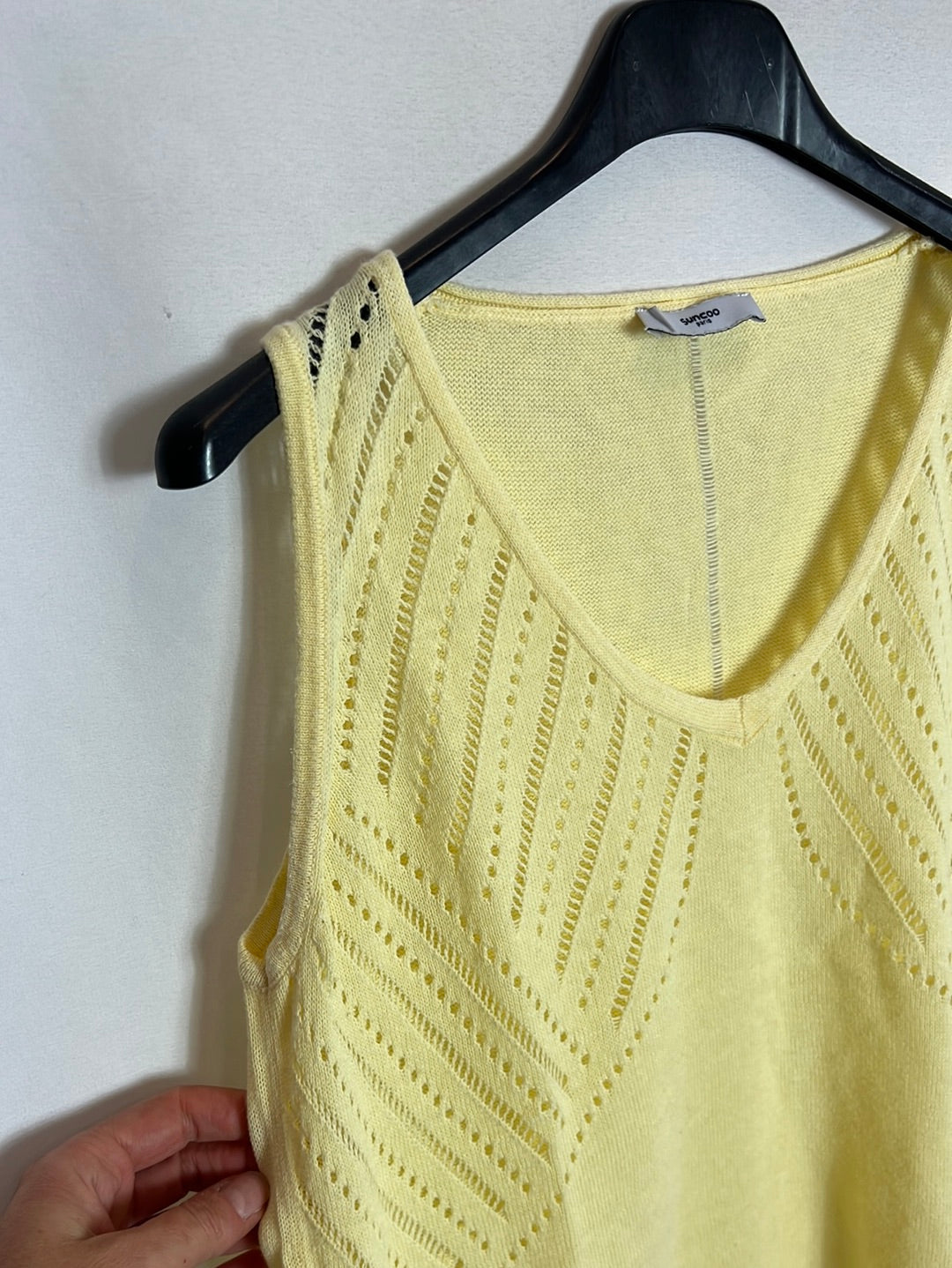OTHERS. Yellow thread top. TS