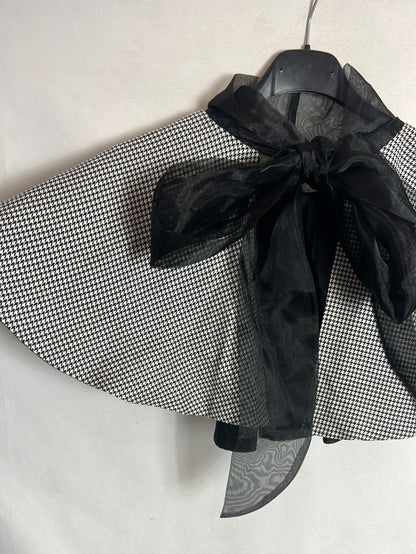 OTRAS. Cuello efecto capa pata de gallo. T U