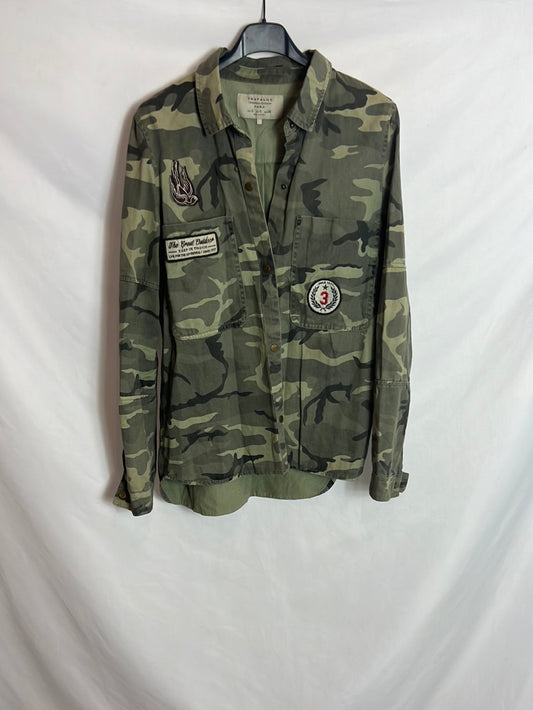 ZARA. Camisa camuflaje parches. T S