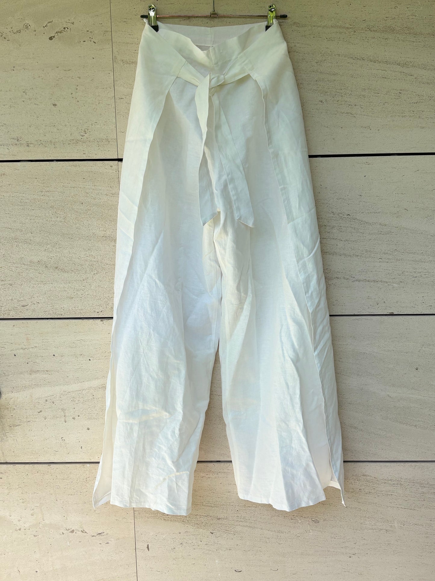 OTRAS. Pantalón aberturas lino. T S/M