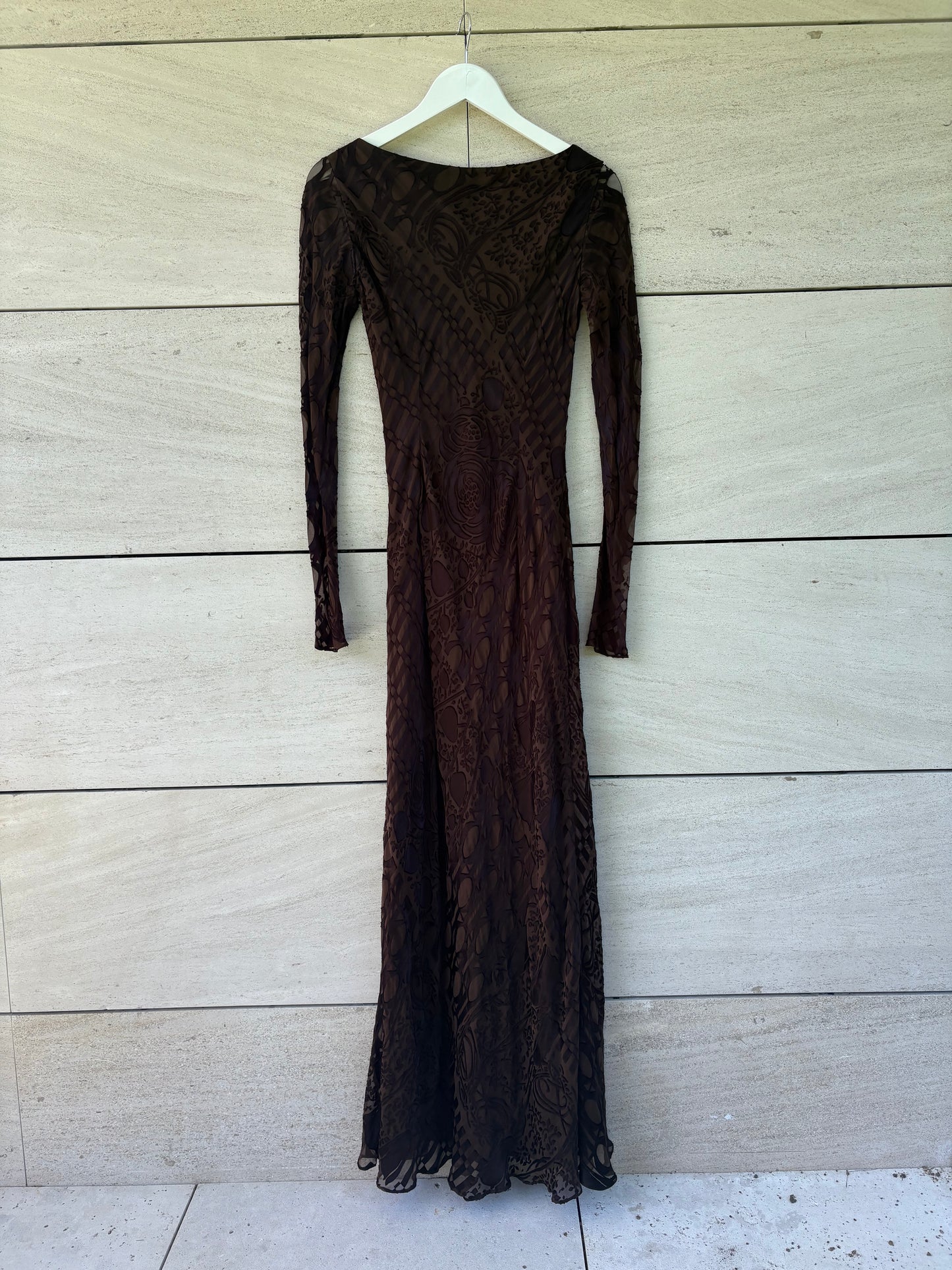 Vestido midi marrón texturas