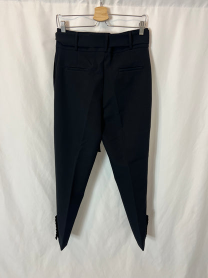 UTERQÜE. Trousers with pleats and ankle details. TL