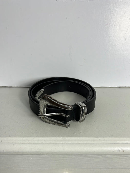 ZARA. Black belt with silver buckle. Size 85