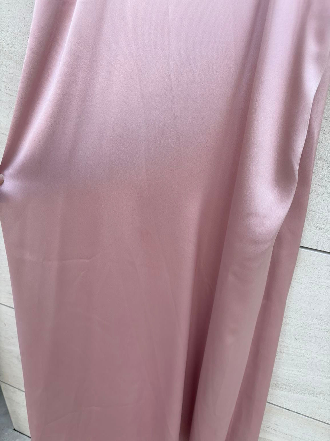 STYLAND. Vestido largo rosa satinado
