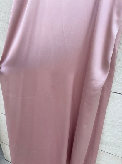 STYLAND. Vestido largo rosa satinado