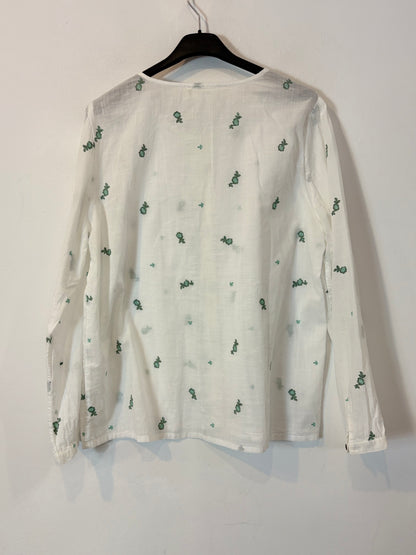 INDI & COLD. Blusa blanca algodón bordados
