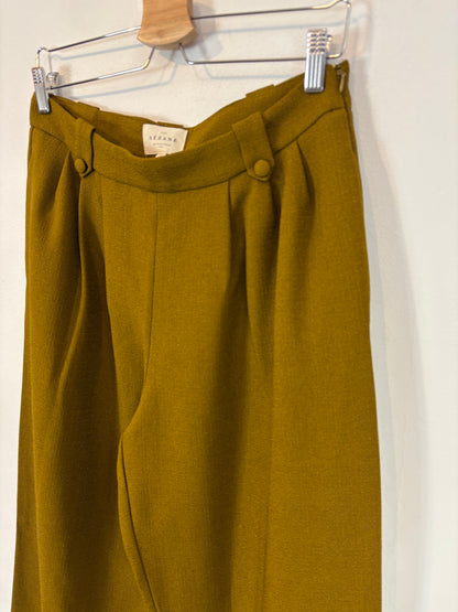 SÉZANE. Pantalón fluido caqui pinzas