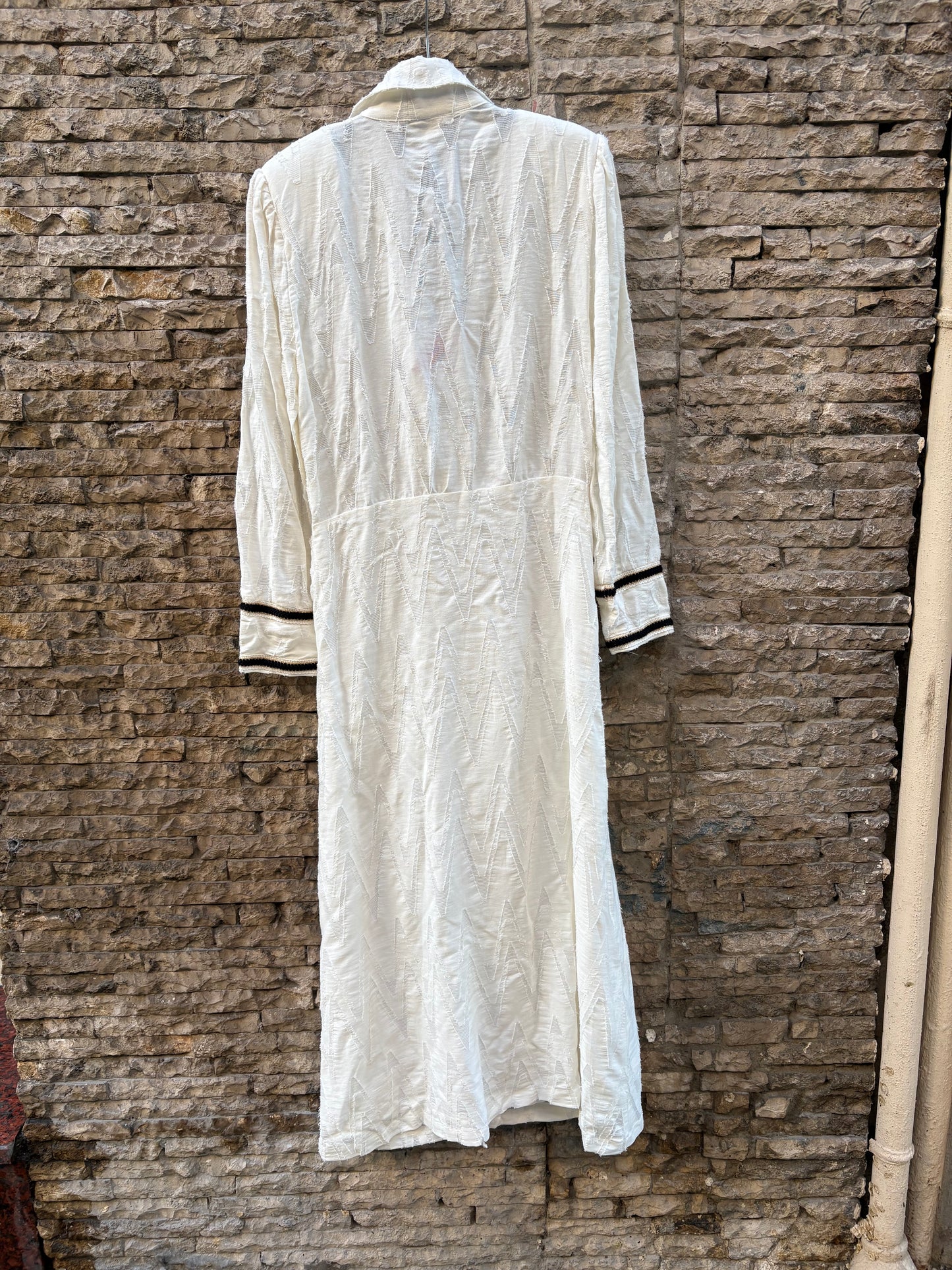PANAMBI. Vestido midi blanco lazada
