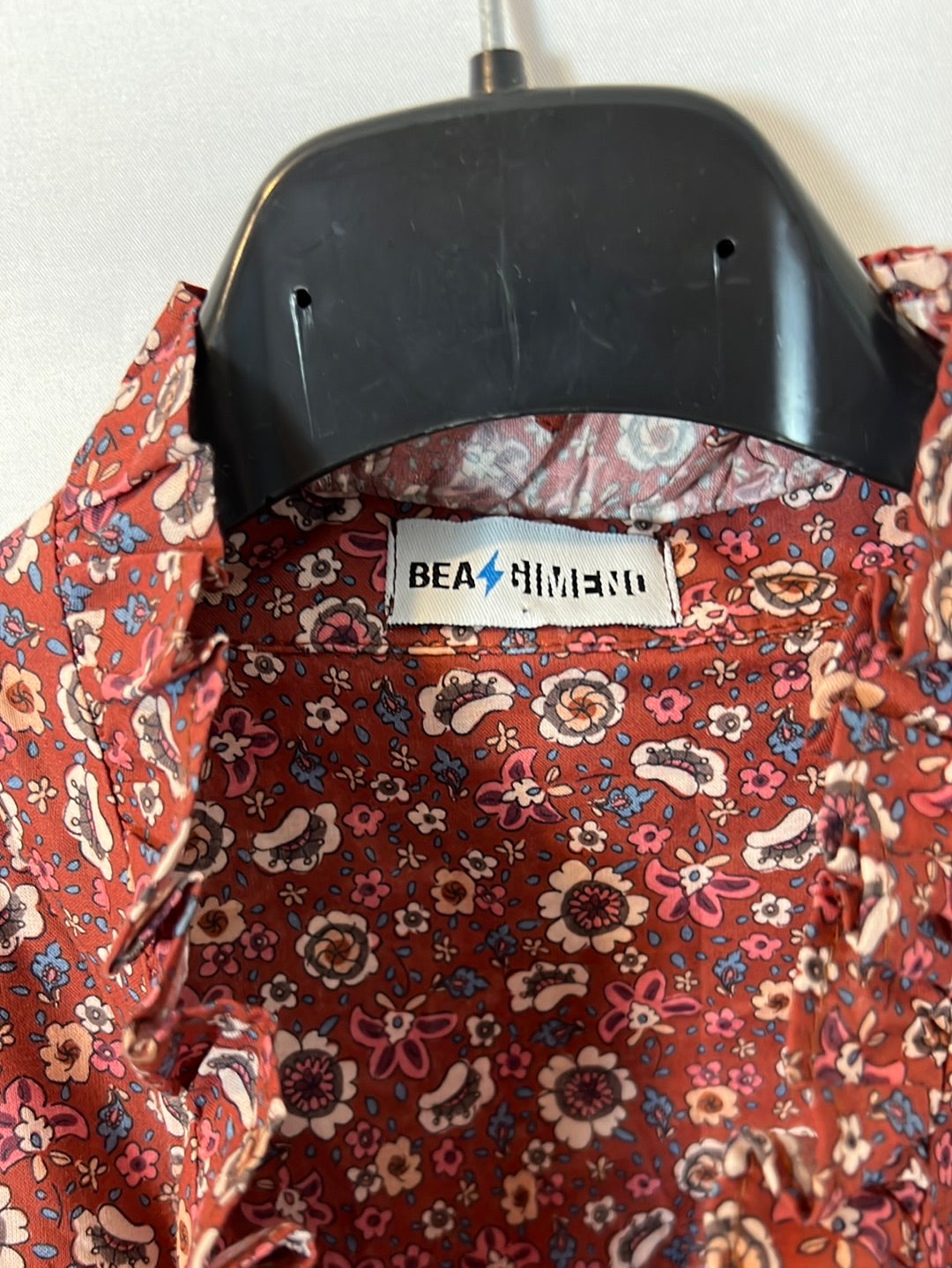 BEA GIMENO. Blusa flores detalle volante. T S