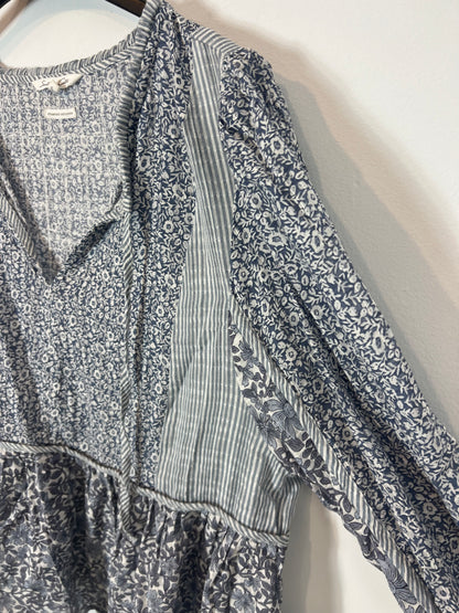 Blue floral flowing blouse Ts