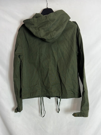 BRANDY MELVILLE. Parka fina verde Tu(S)
