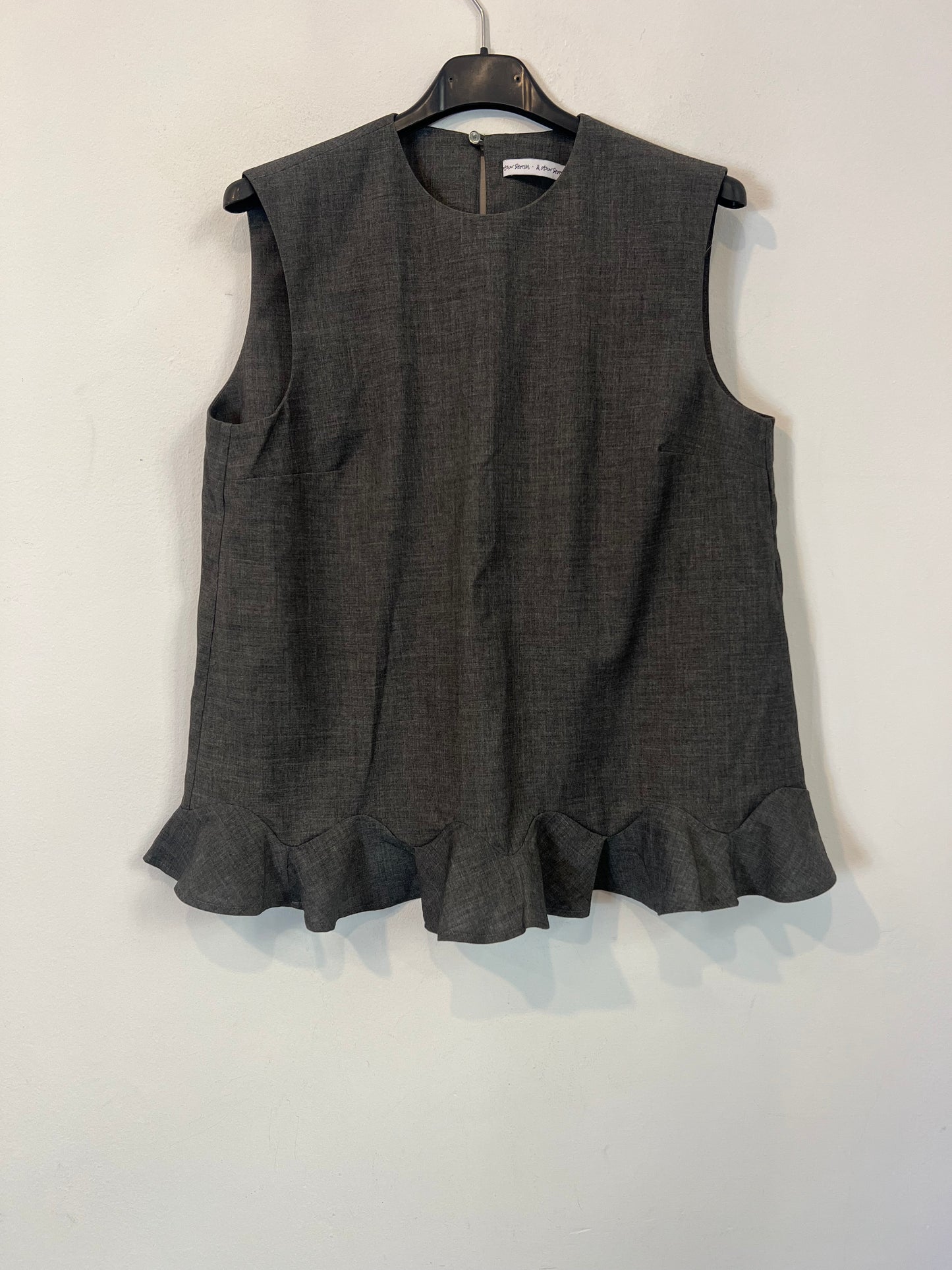 &OTHER STORIES. Top gris volante T.39