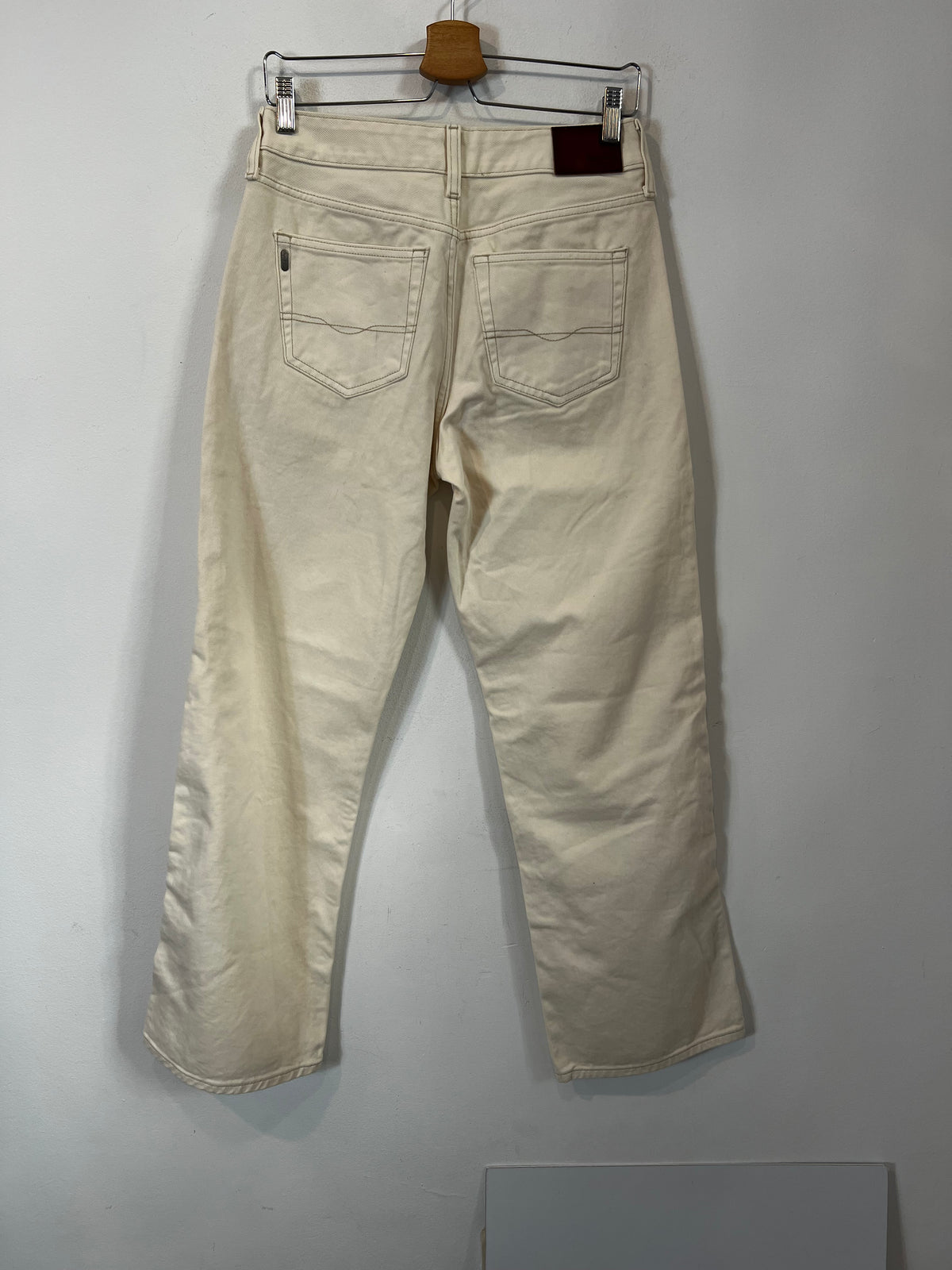 PEPE JEANS. Denim color crudo costuras