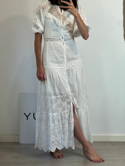 OTRAS. Vestido blanco troquelado  T XS