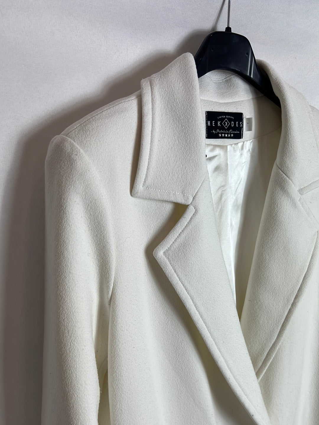 MEKKDES. Abrigo largo blanco T.XS