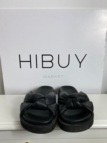 MANGO. Sandalia plana tira acolchada T.38