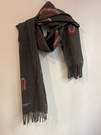 ROBERTO VERINO. Bufanda gris estampada