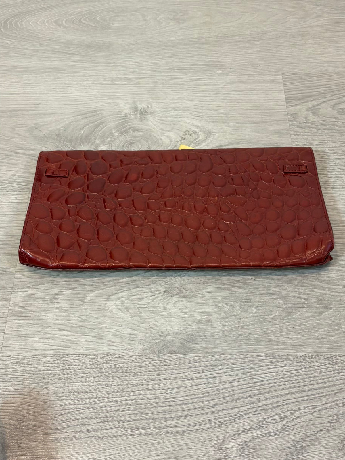 FURLA. Cartera de mano piel troquelada