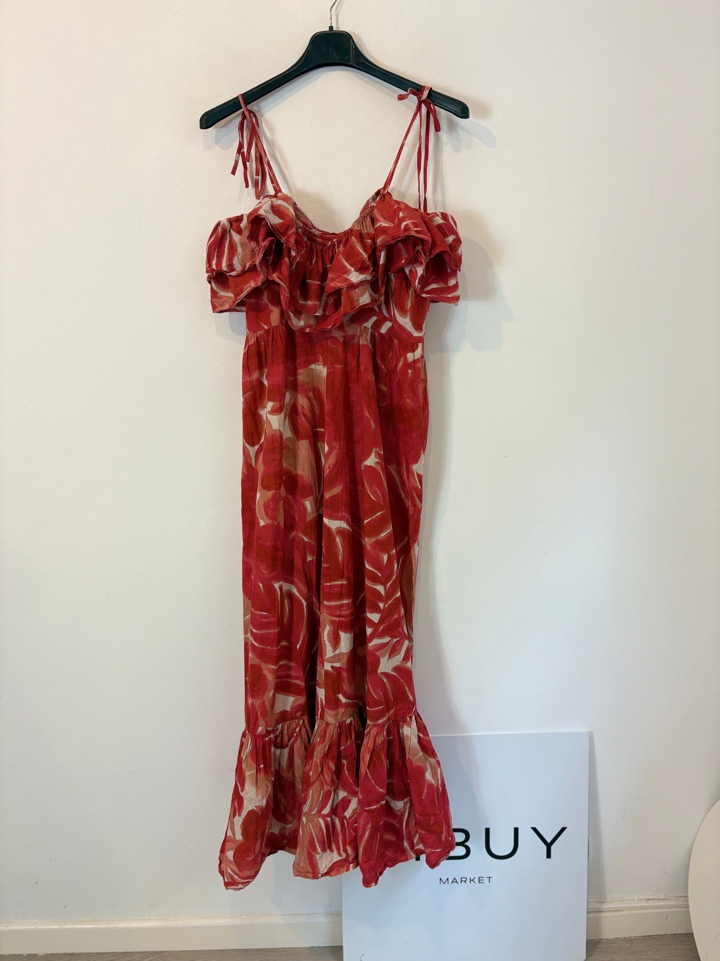 ZARA. Vestido largo de flores