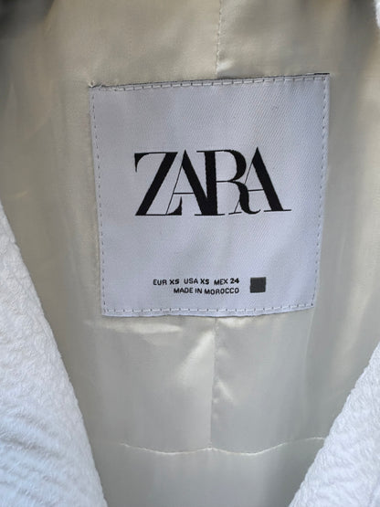 ZARA. White textured jacket. S (XS, S(M))