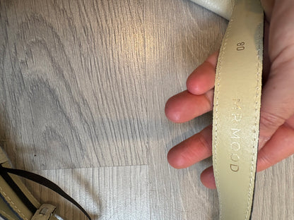 MR MOOD. Cinturón piel color crudo