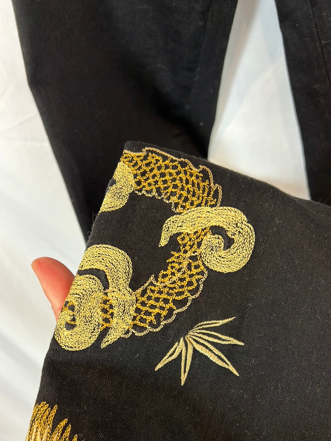 SEAFARER. Denim campana bordados