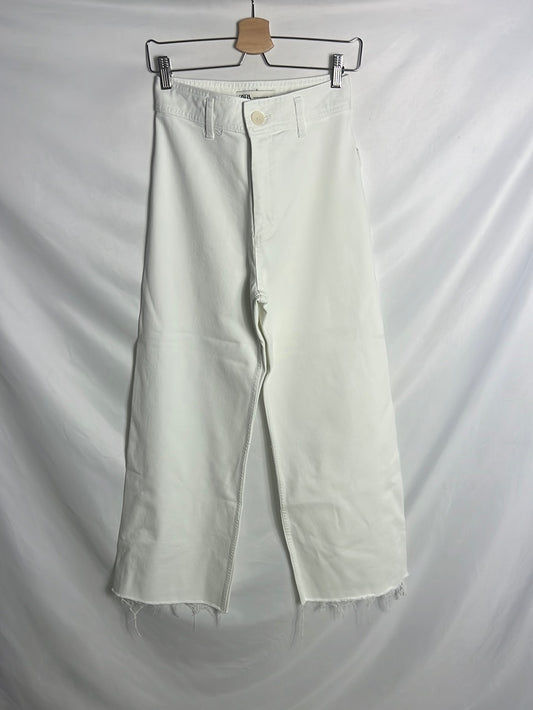 ZARA. White denim culottes. Size 38