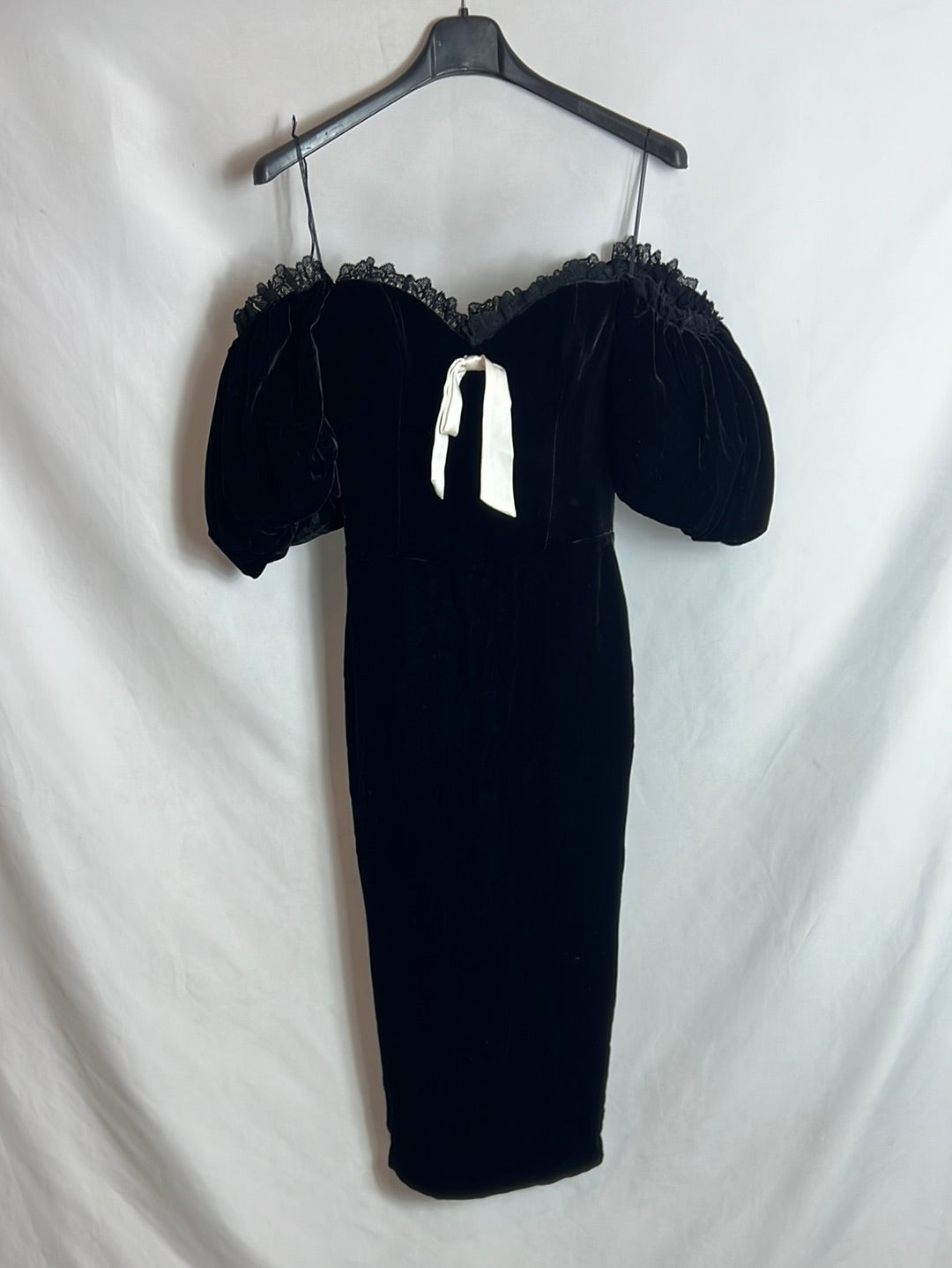 ROSES&amp;LACE. Romantic black silk dress. TS