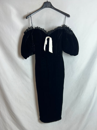 ROSES&amp;LACE. Romantic black silk dress. TS