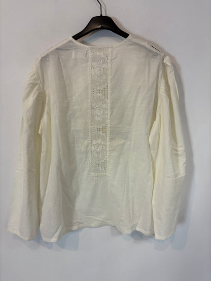 DES PETITS HAUTS. Ecru blouse details. T 1 (S)
