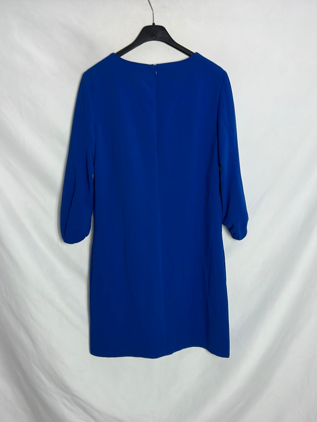 ADOLFO DOMINGUEZ. Vestido azul manga abullonada. T 38