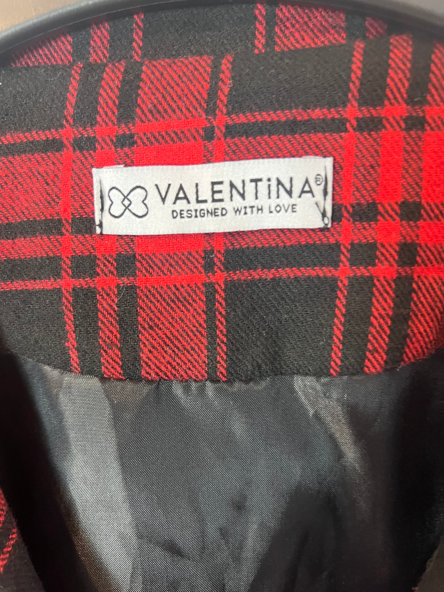 VALENTINA. sobrecamisa de cuadros negra y rojo T.l/xl