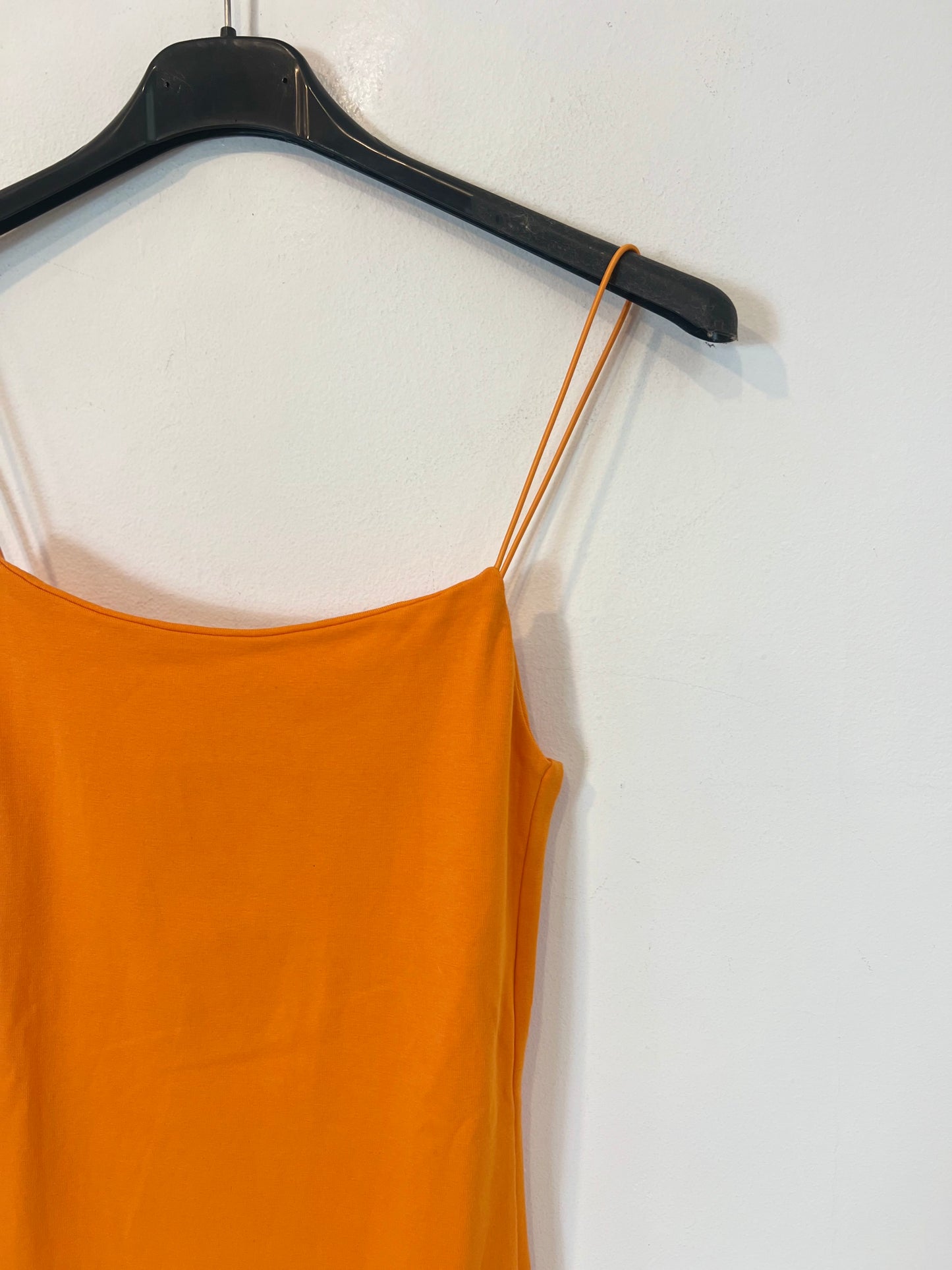 ZARA. Vestido entallado naranja T.m