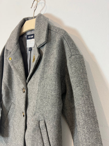KIABI. Abrigo gris detalles solapa. T 6 años