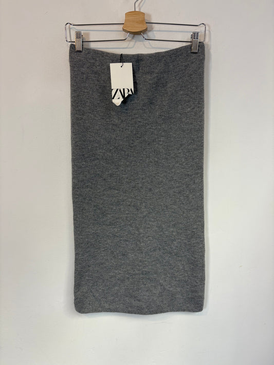 ZARA. Black stretch knit top. TL