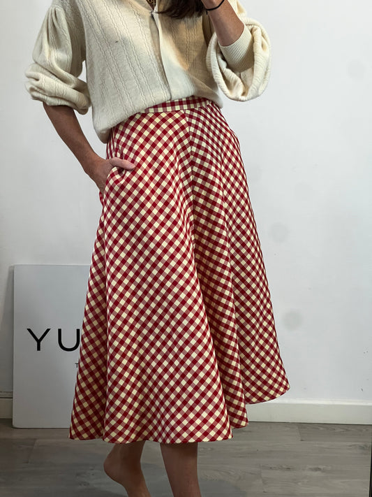 ZARA. Falda midi cuadros vuelo