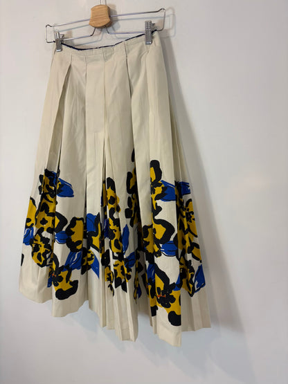 ZARA. Falda midi volumen estamapda