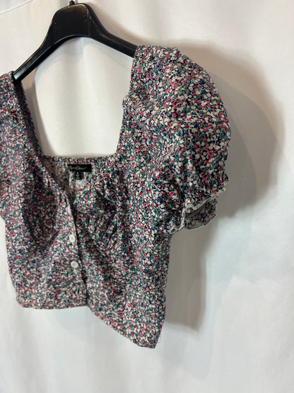PAPER CLOSET. Button-down floral crop top T.xs
