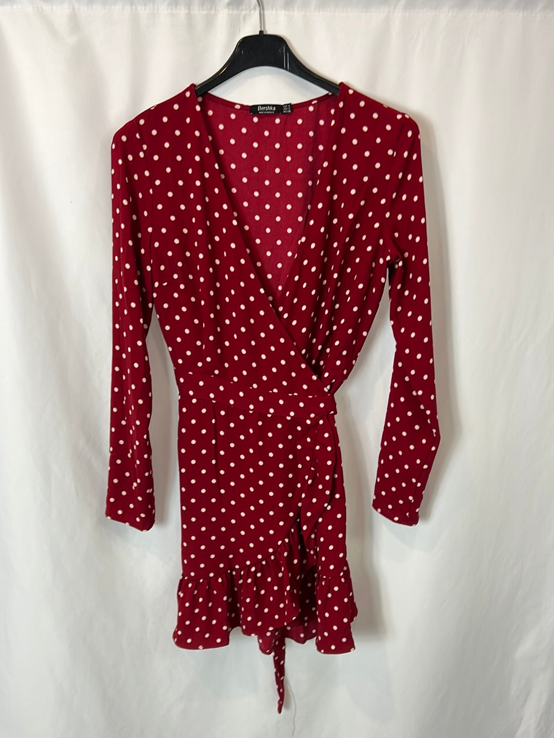 BERSHKA. Burgundy polka dot Ts dress