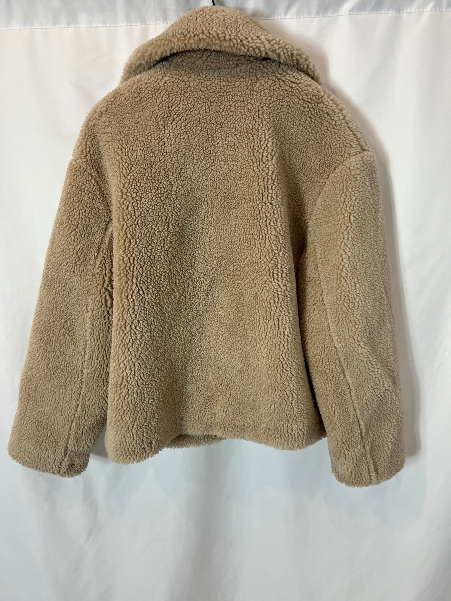 ZARA. Abrigo borrego beige T.s