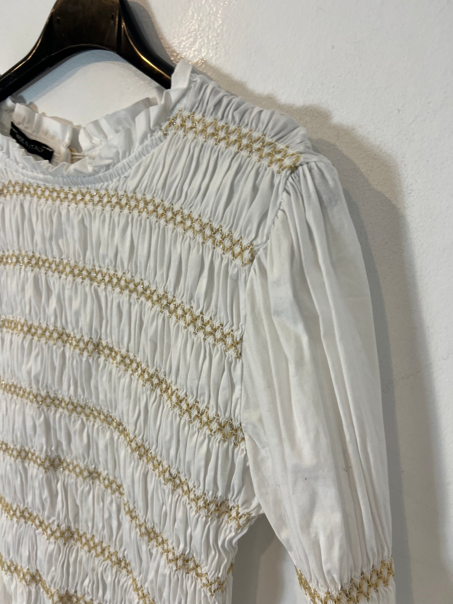 OTRAS. Blusa blanca nido abeja T.s