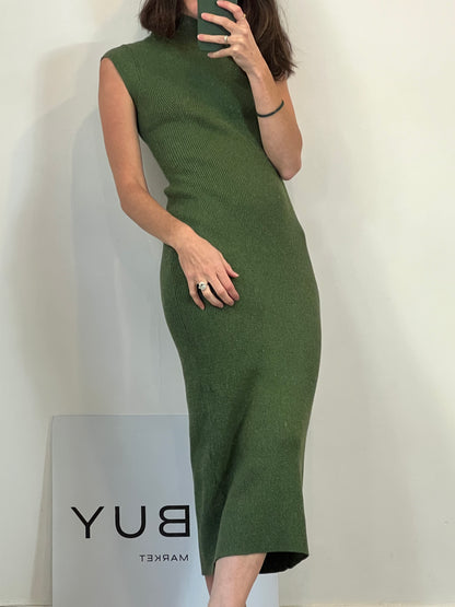 ZARA. Vestido midi verde punto elástico