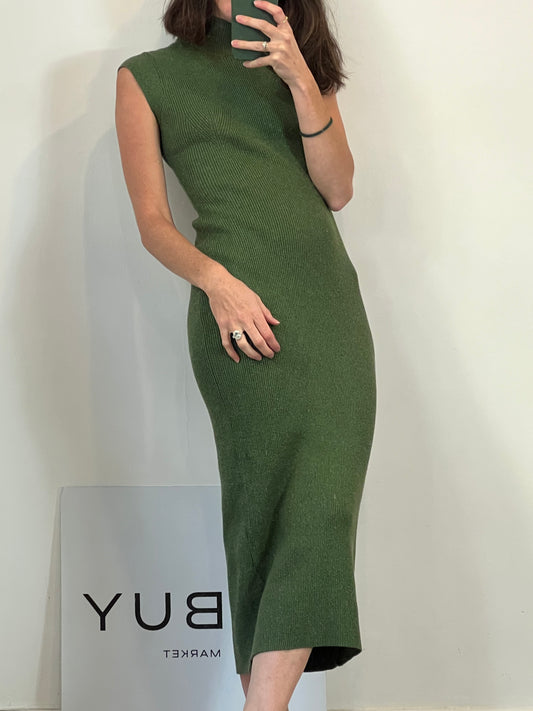 ZARA. Vestido midi verde punto elástico